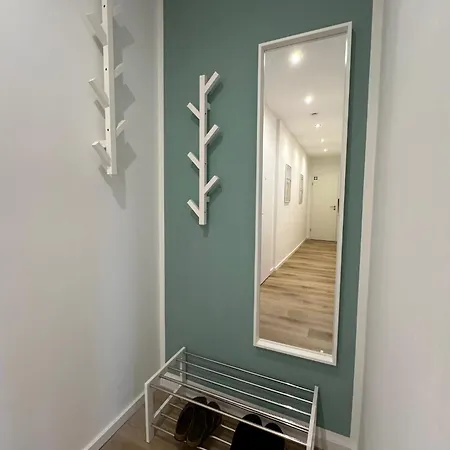 Apartment Bege Company Retreat